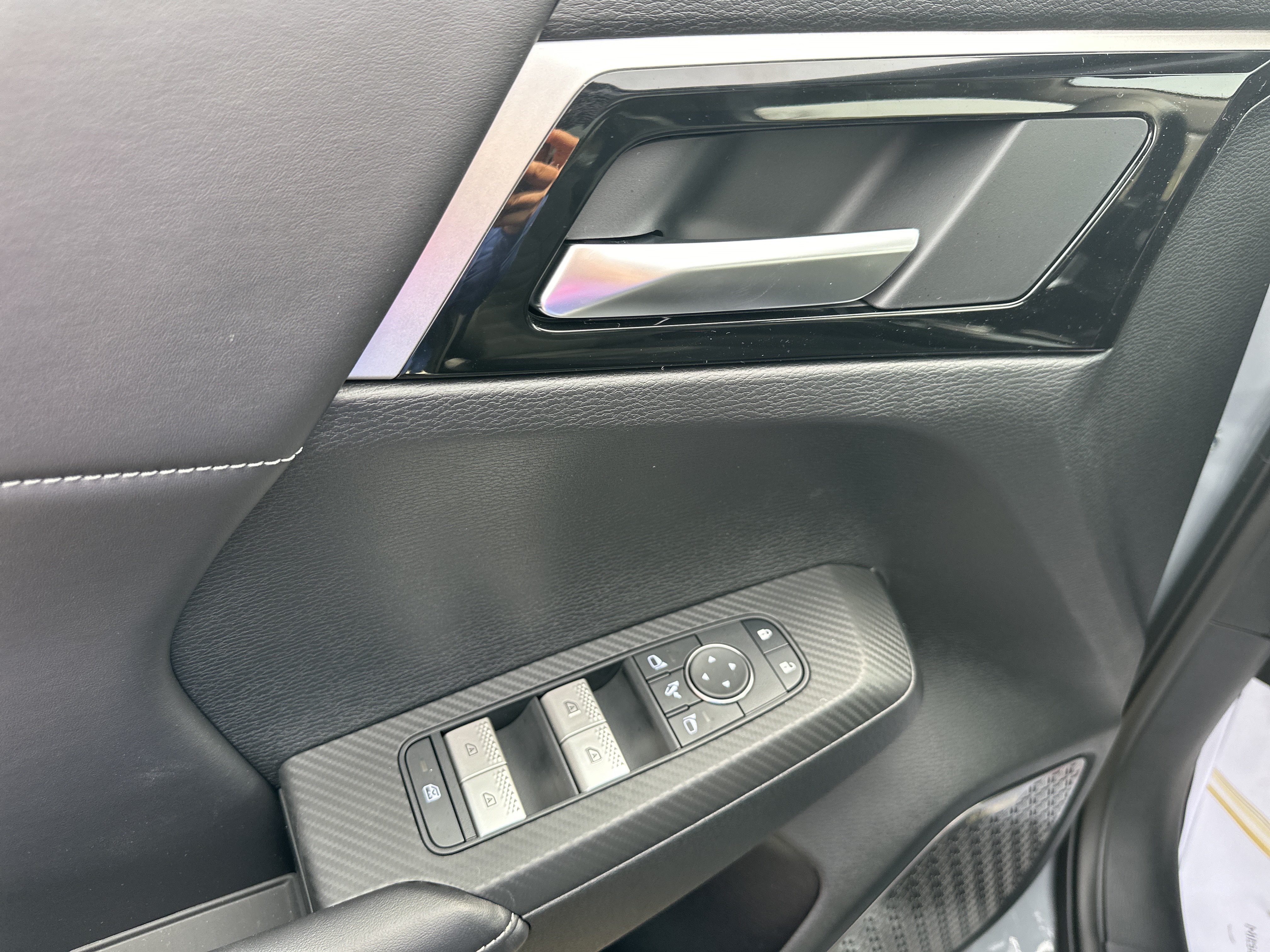 New 2026 Mitsubishi Outlander SE AWD/4WD image 9