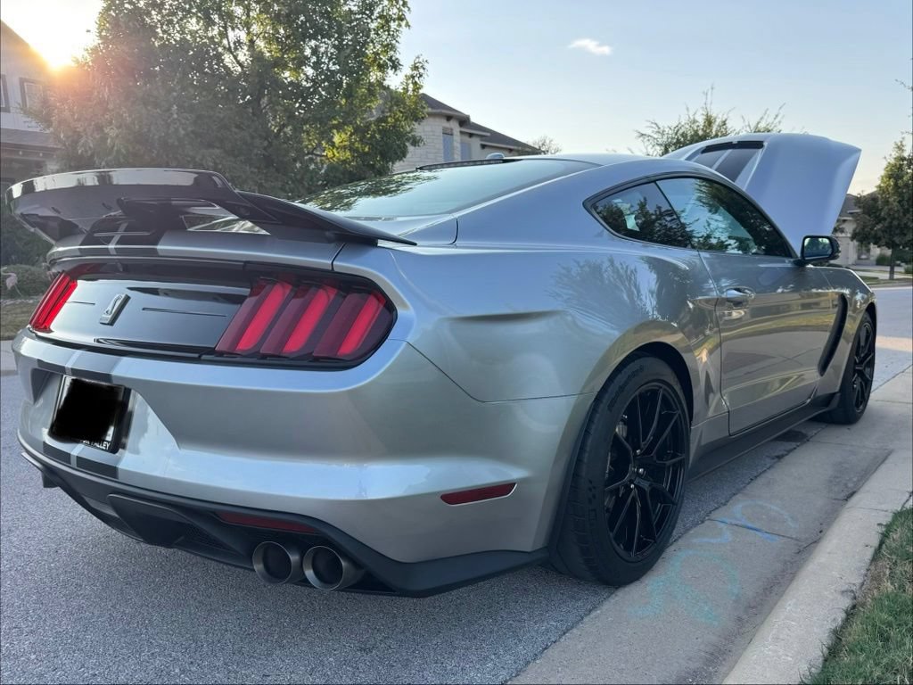 Used 2020 Ford Mustang Shelby GT350 w/ Technology Package RWD image 14