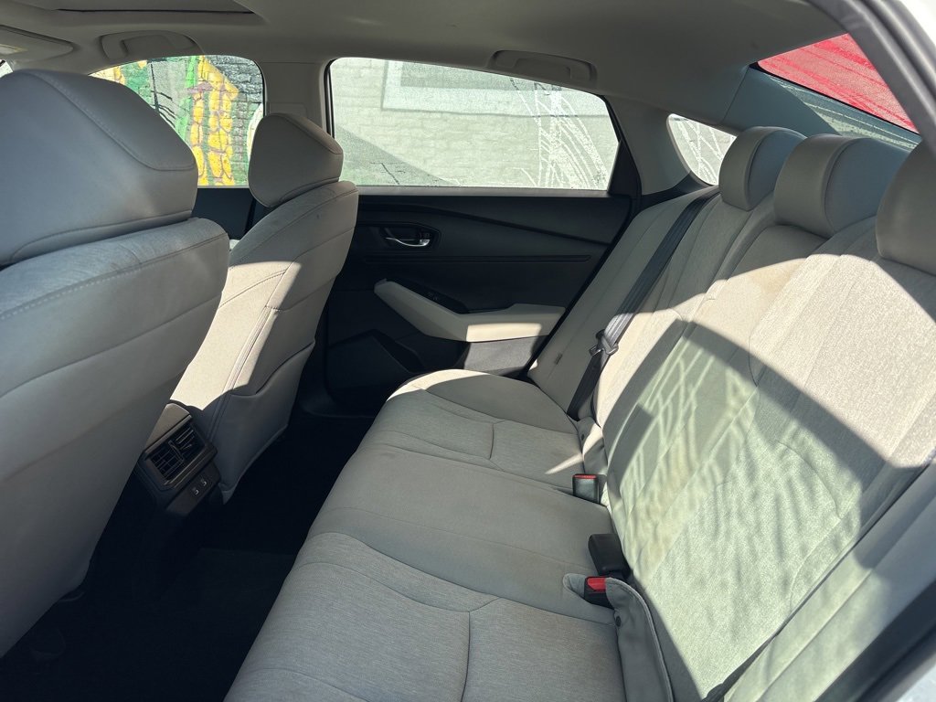 Used 2025 Honda Accord SE image 18