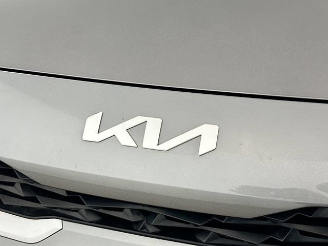Used 2023 Kia Forte LXS w/ LXS Technology Package FWD image 23