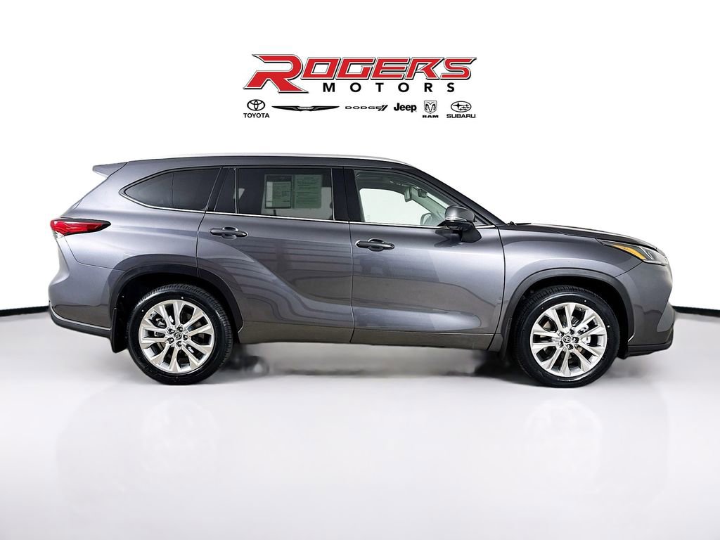 Used 2023 Toyota Highlander Limited AWD/4WD image 14