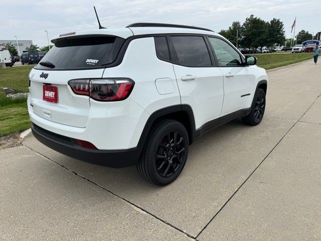 New 2026 Jeep Compass Latitude AWD/4WD image 7
