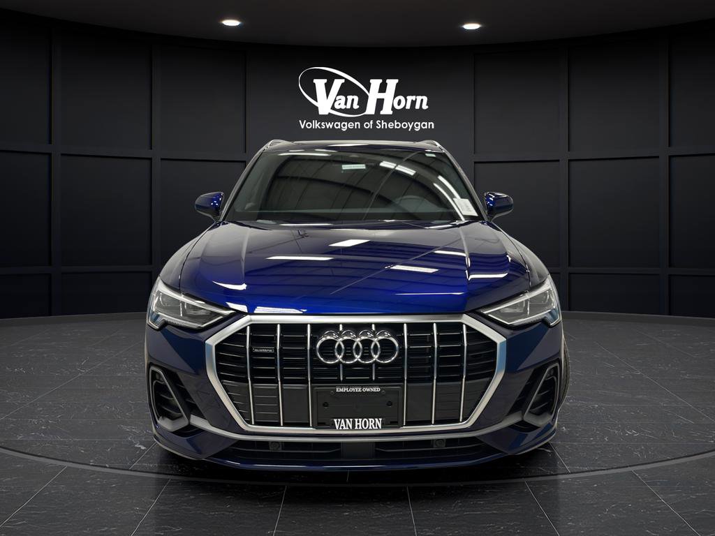 Used 2024 Audi Q3 2.0T Premium w/ Convenience Package AWD/4WD image 8