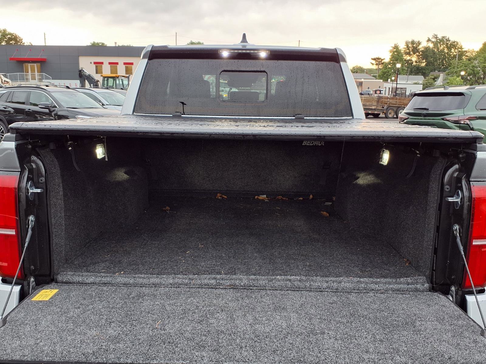 Certified 2025 Toyota Tacoma SR AWD/4WD image 24
