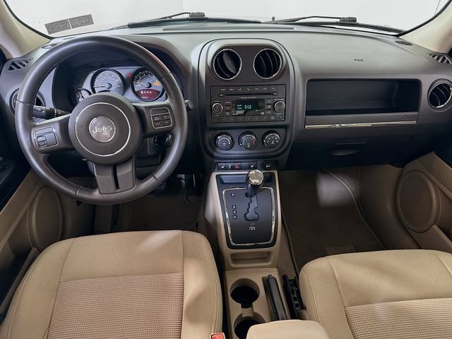 Used 2014 Jeep Patriot Latitude w/ Sun/Sound Group AWD/4WD image 26
