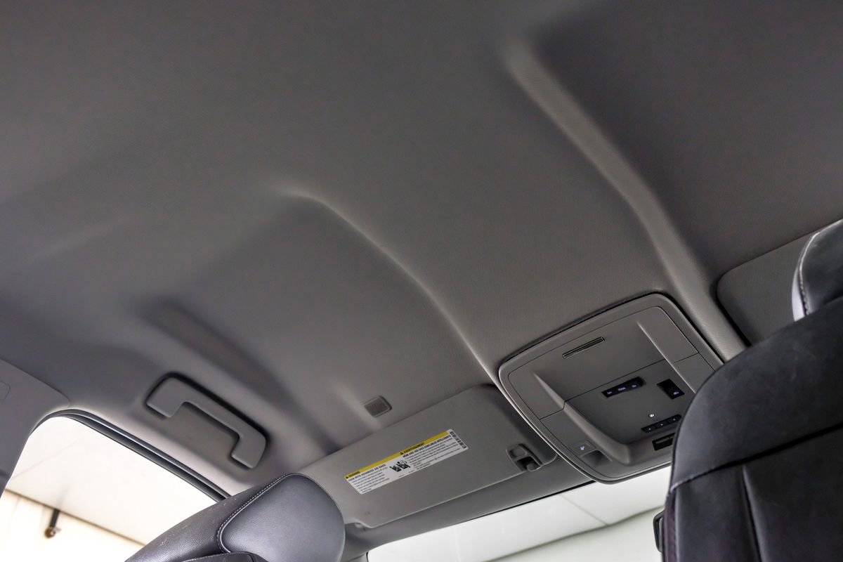 Used 2018 Chevrolet Silverado 1500 LTZ Z71 w/ LTZ Plus Package AWD/4WD image 28