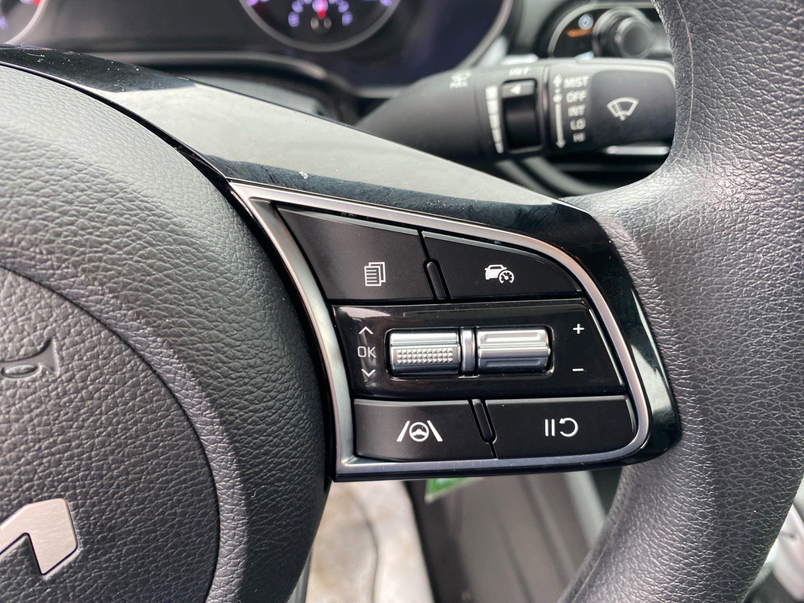 Certified 2023 Kia Forte LXS image 16