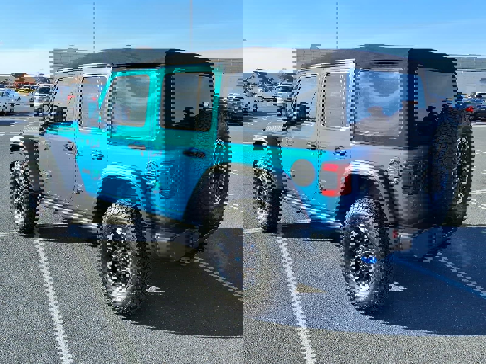 Used 2024 Jeep Wrangler Unlimited Rubicon 4xe w/ Convenience Group image 6