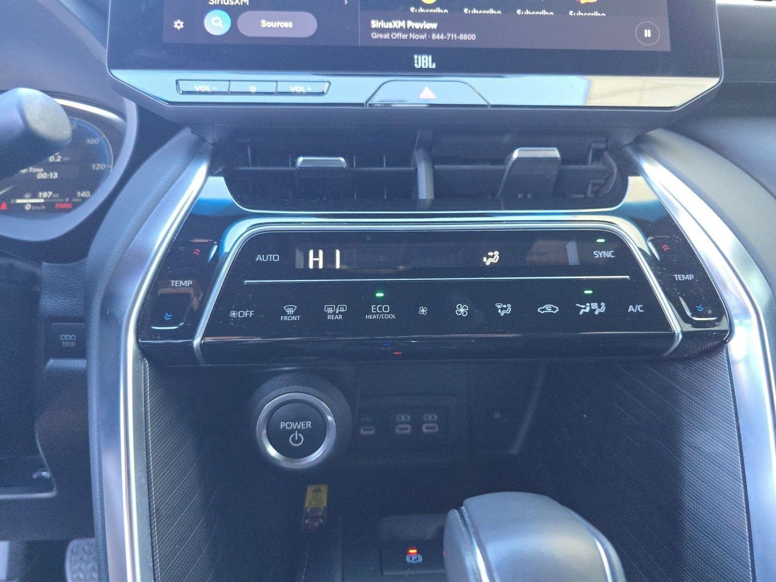 Used 2023 Toyota Venza Limited image 26