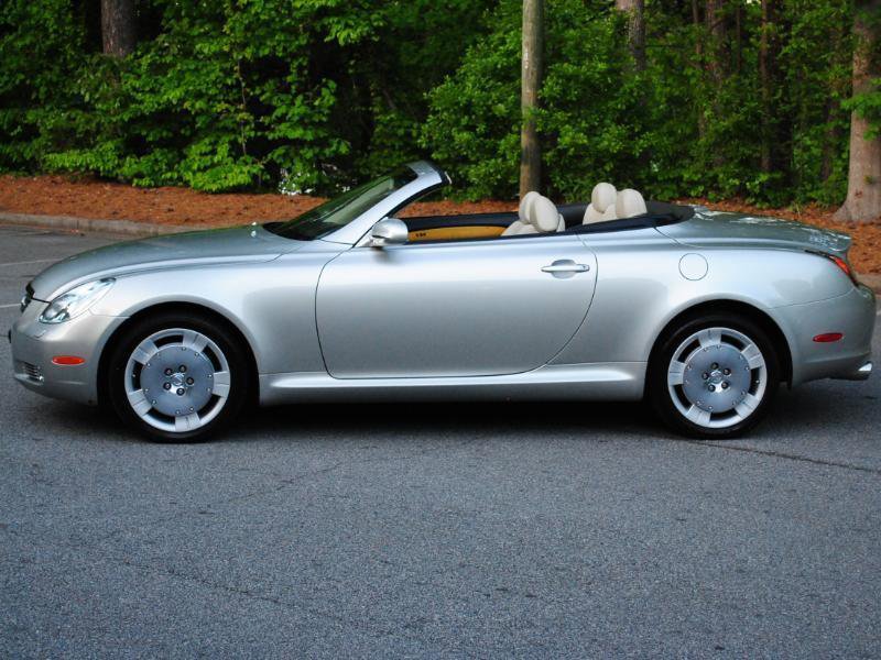 Used 2005 Lexus SC 430 Convertible image 9