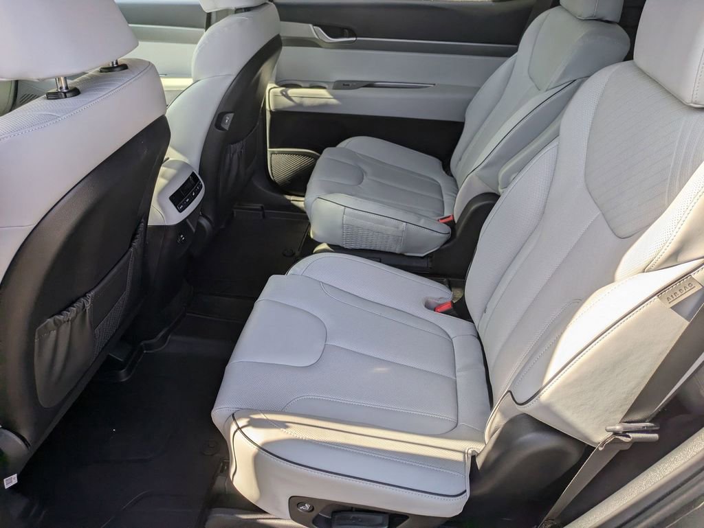 Certified 2024 Hyundai Palisade SEL image 21