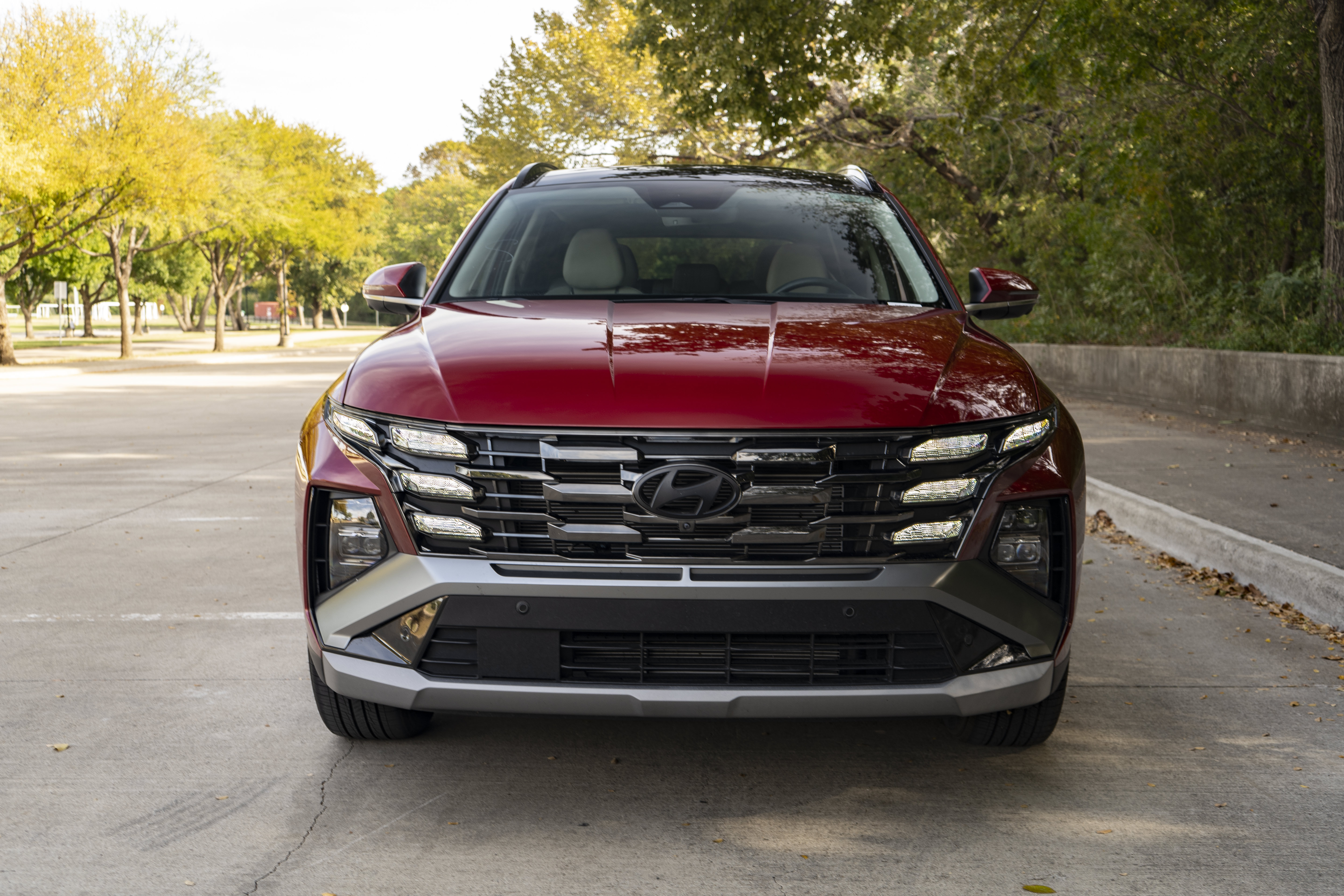 Used 2025 Hyundai Tucson Limited FWD image 3