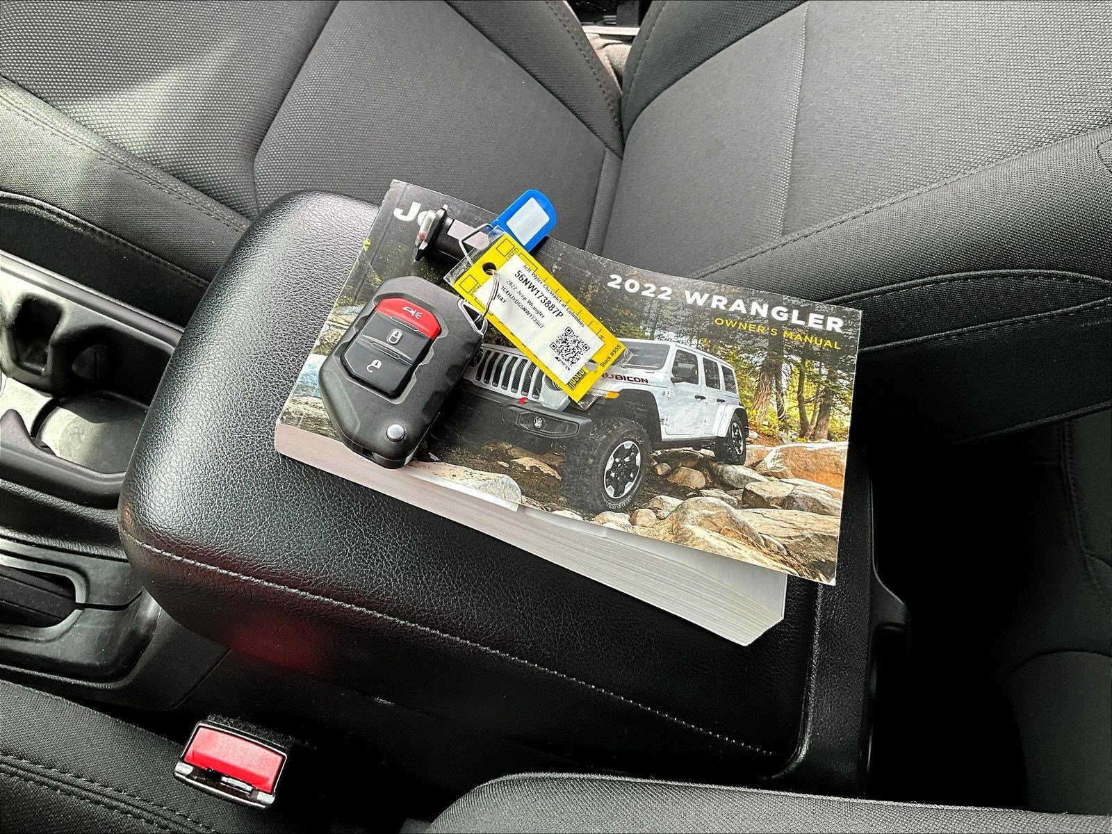 Used 2022 Jeep Wrangler Unlimited Sport AWD/4WD image 33