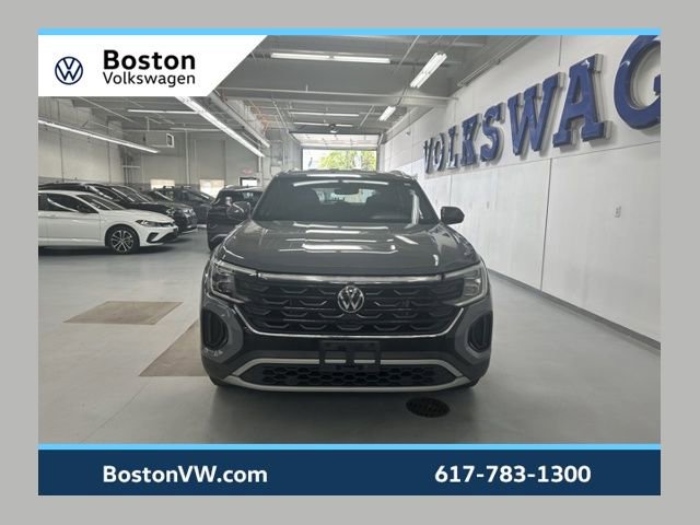 Used 2024 Volkswagen Atlas Cross Sport SE w/ Black Wheel Package AWD/4WD image 1