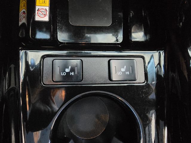 Used 2020 Toyota Prius Prime XLE FWD image 17