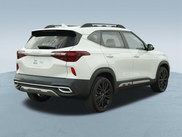 Used 2022 Kia Seltos Nightfall Edition AWD/4WD image 9