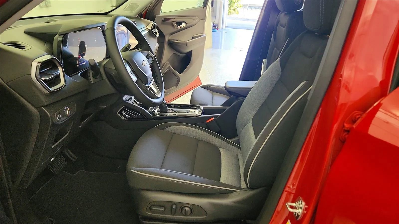 New 2026 Chevrolet TrailBlazer LT w/ Convenience Package image 23