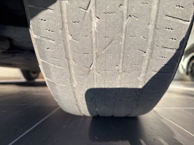 Used 2021 Toyota RAV4 LE image 8