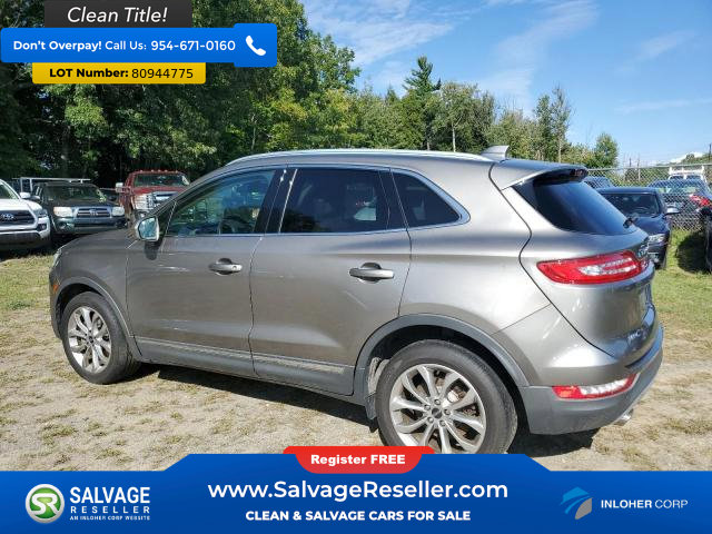 Used 2017 Lincoln MKC Select w/ Lincoln MKC Climate Package image 4