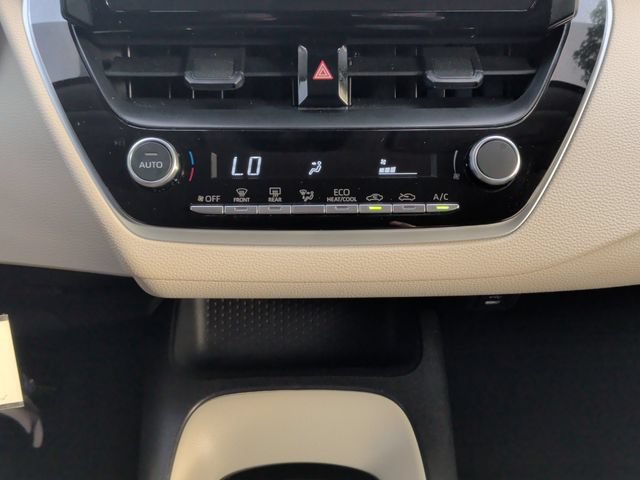 Used 2025 Toyota Corolla LE FWD image 22
