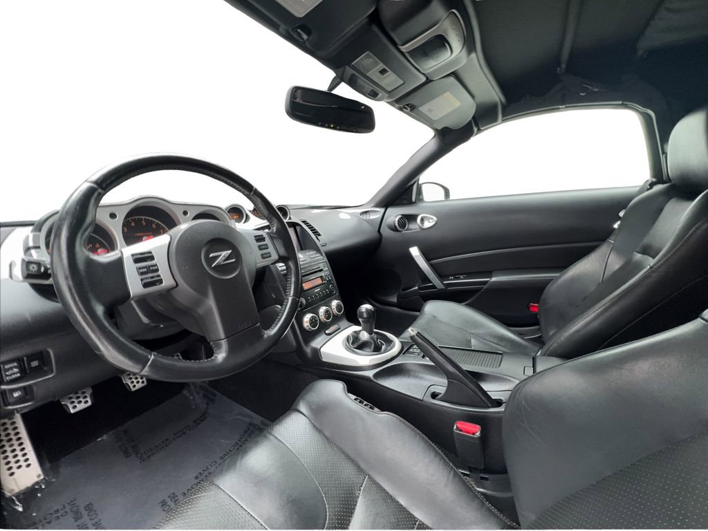 Used 2007 Nissan 350Z Grand Touring RWD image 28