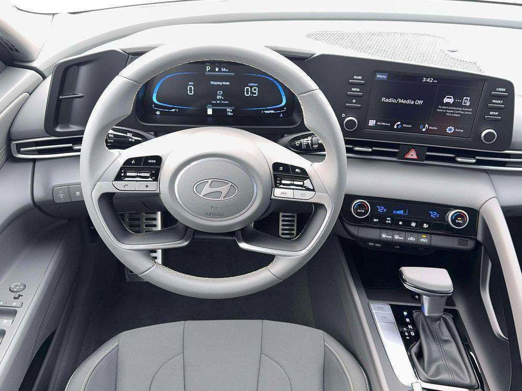 New 2026 Hyundai Elantra Sport FWD image 17