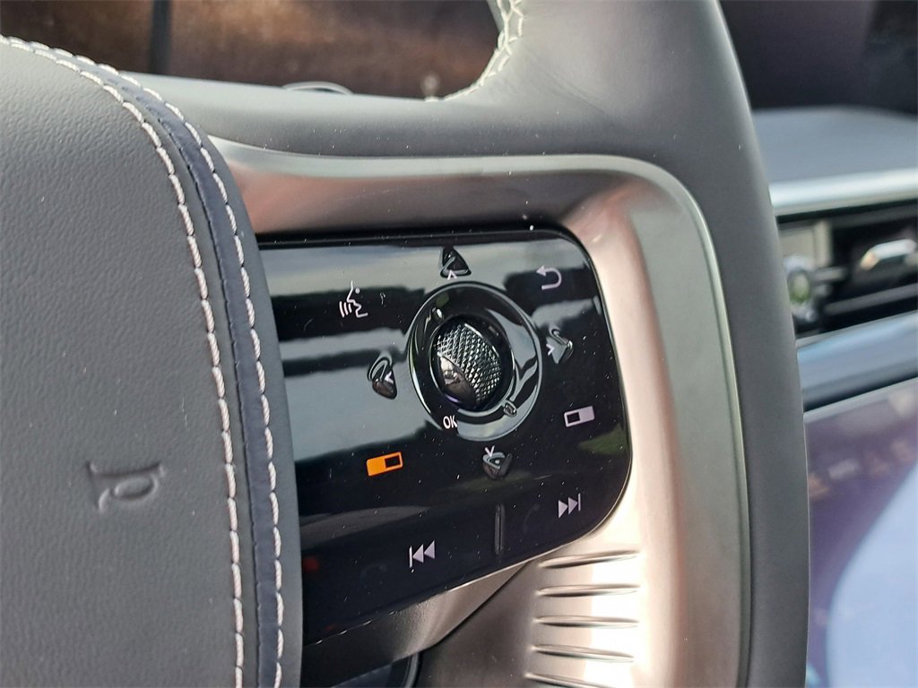 New 2026 INFINITI QX80 SPORT w/ Sport Exterior Package image 24