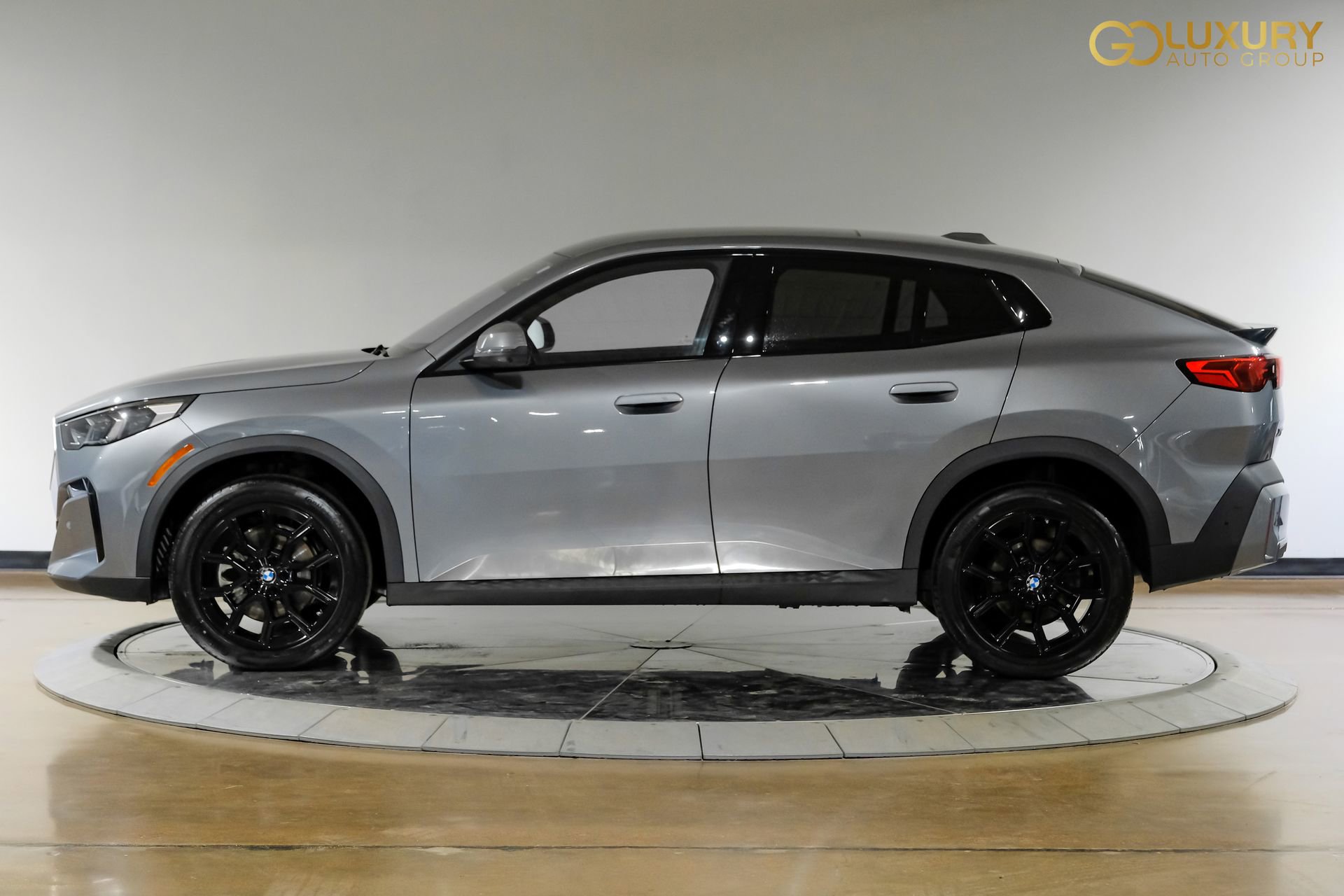 Used 2025 BMW X2 xDrive28i image 13
