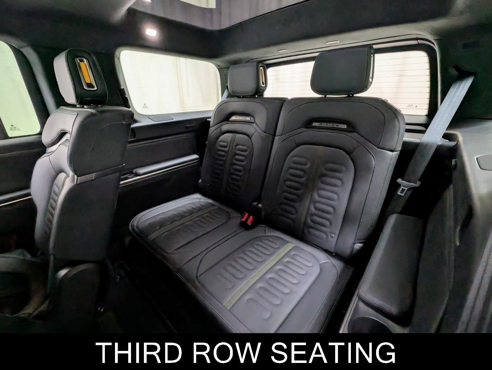 Used 2025 Rivian R1S Adventure AWD/4WD image 25