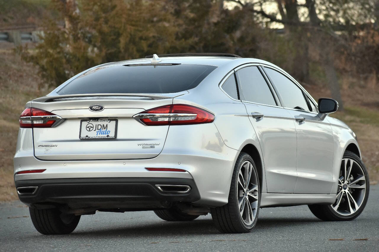 Used 2019 Ford Fusion Titanium AWD/4WD image 5