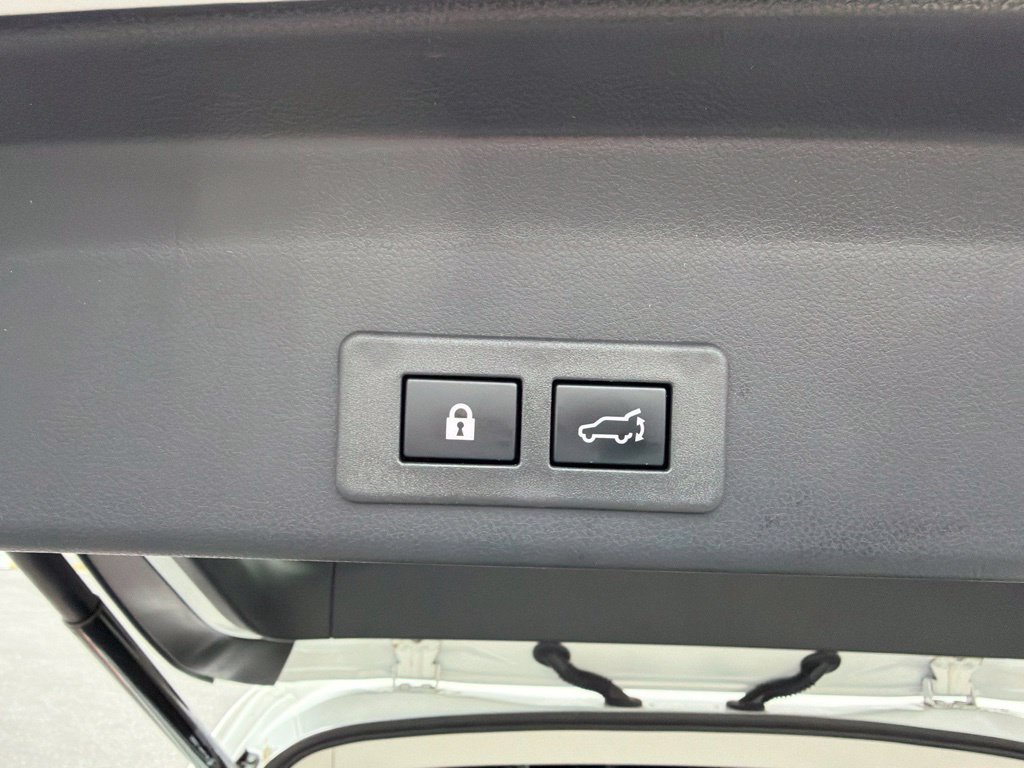 Certified 2025 Subaru Ascent Premium AWD/4WD image 18