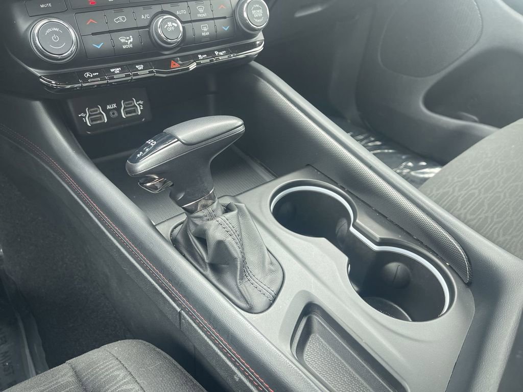 Used 2024 Dodge Durango GT image 23