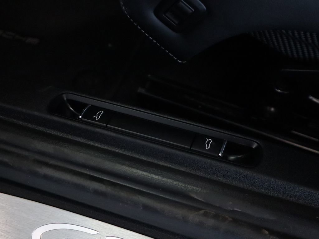 Used 2018 Porsche 911 GT3 image 43