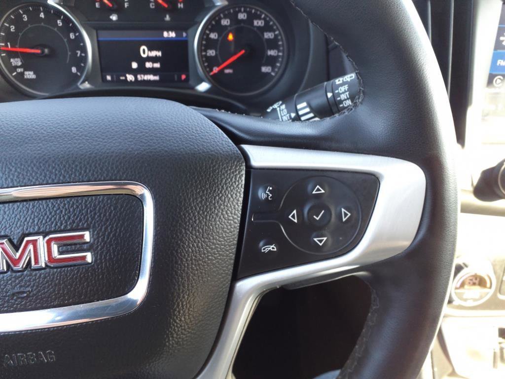 Used 2023 GMC Terrain SLT image 16