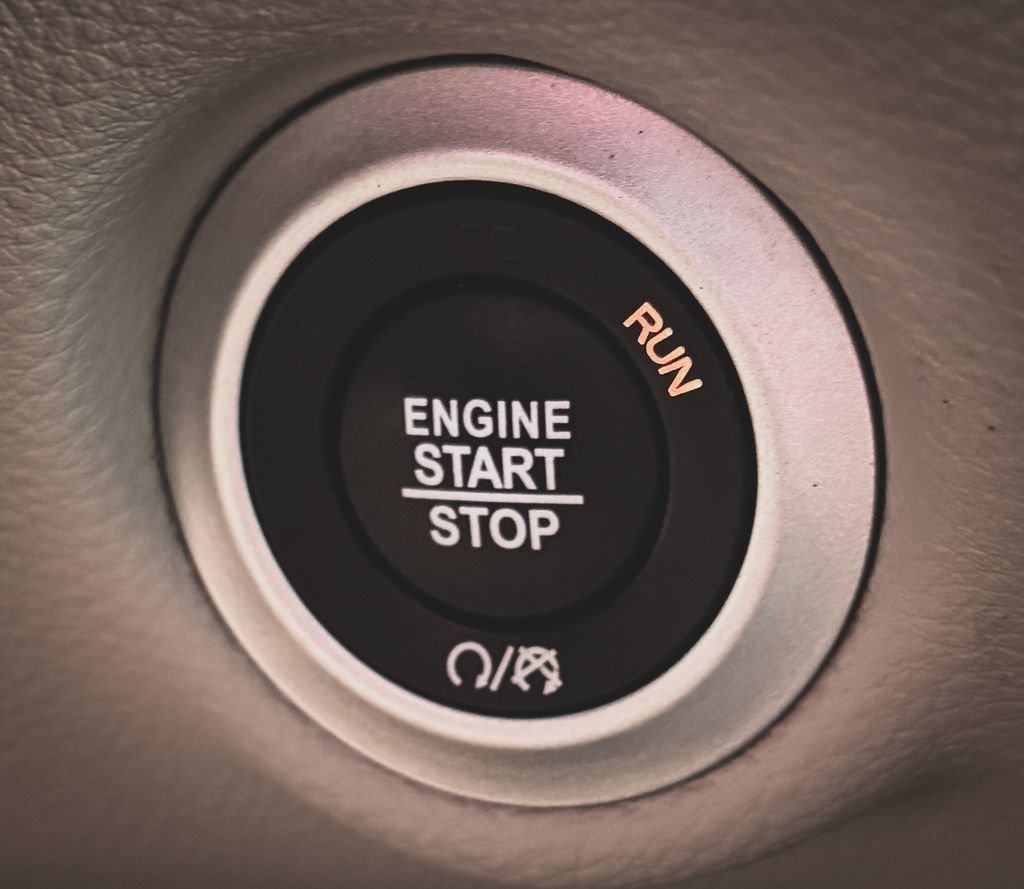Used 2019 Chrysler Pacifica Limited w/ Advanced Safetytec Group FWD image 6