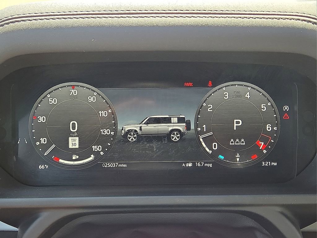 Used 2025 Land Rover Defender 110 S image 23