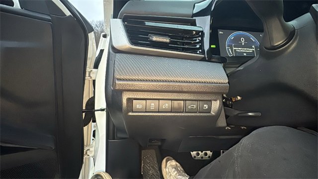 Used 2025 Toyota Camry SE image 14