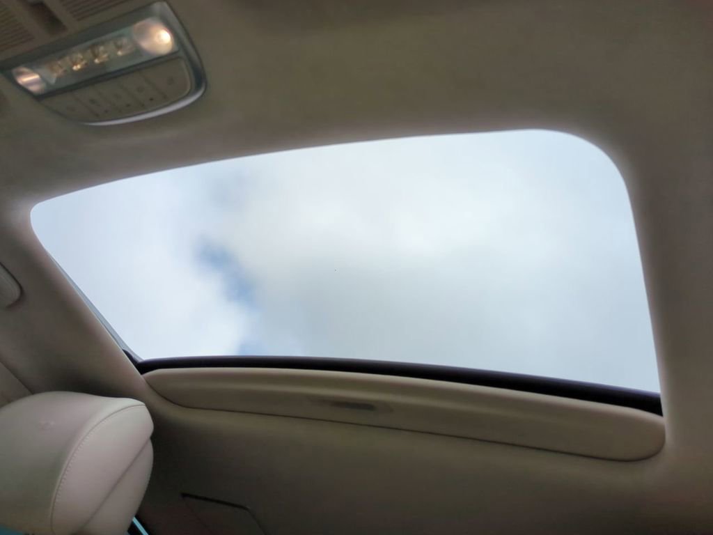 Used 2022 Genesis G90 5.0 Ultimate image 19