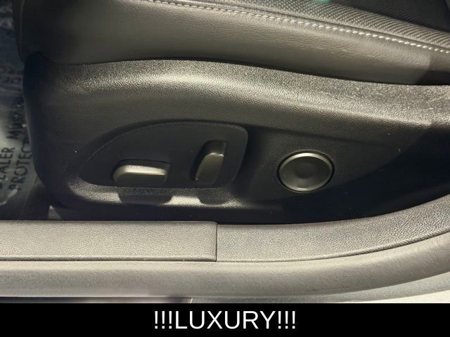 Used 2023 Cadillac CT5 Luxury image 25