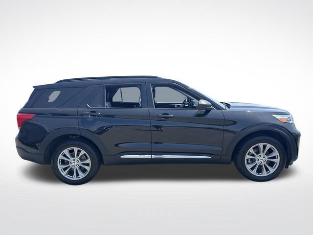 Used 2023 Ford Explorer XLT w/ Equipment Group 202A AWD/4WD image 10