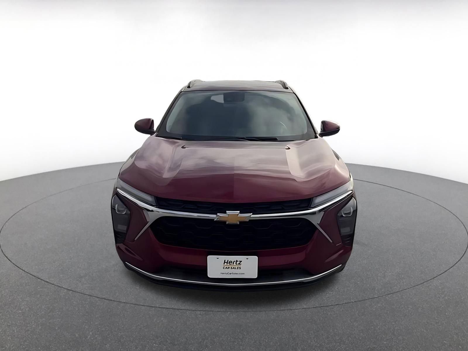 Used 2025 Chevrolet Trax LT w/ LT Convenience Package image 4