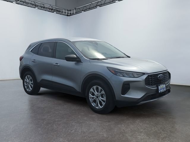Used 2023 Ford Escape Active AWD/4WD image 7