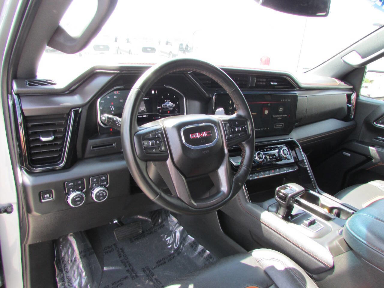 Used 2025 GMC Sierra 1500 AT4 AWD/4WD image 17