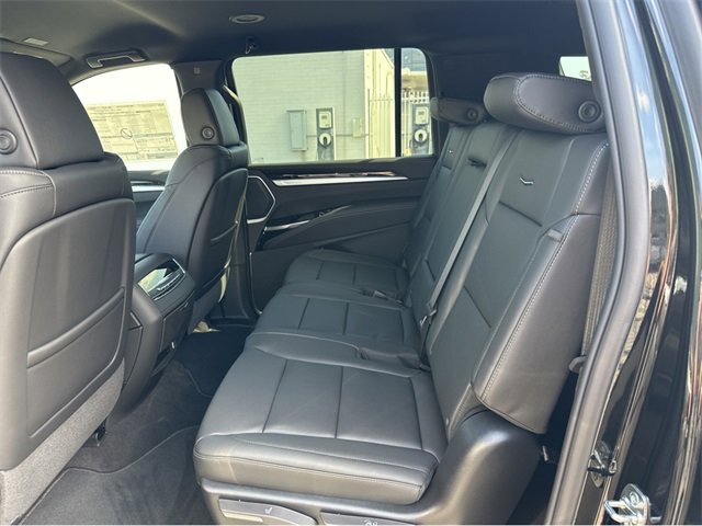 New 2026 Cadillac Escalade ESV 4WD image 18