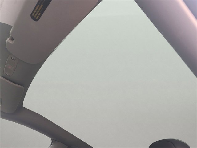 Used 2024 Tesla Model Y Performance image 24