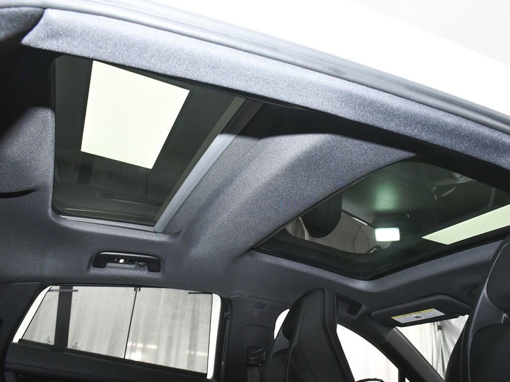 Used 2025 Porsche Panamera 4 image 59