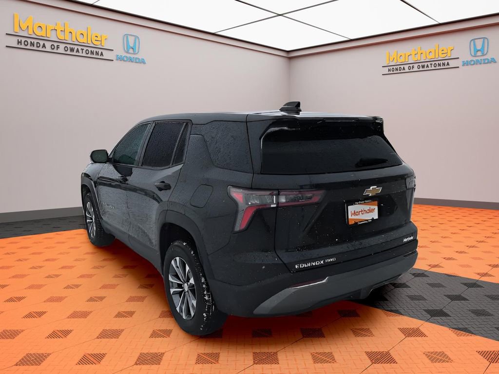 Used 2025 Chevrolet Equinox LT image 3