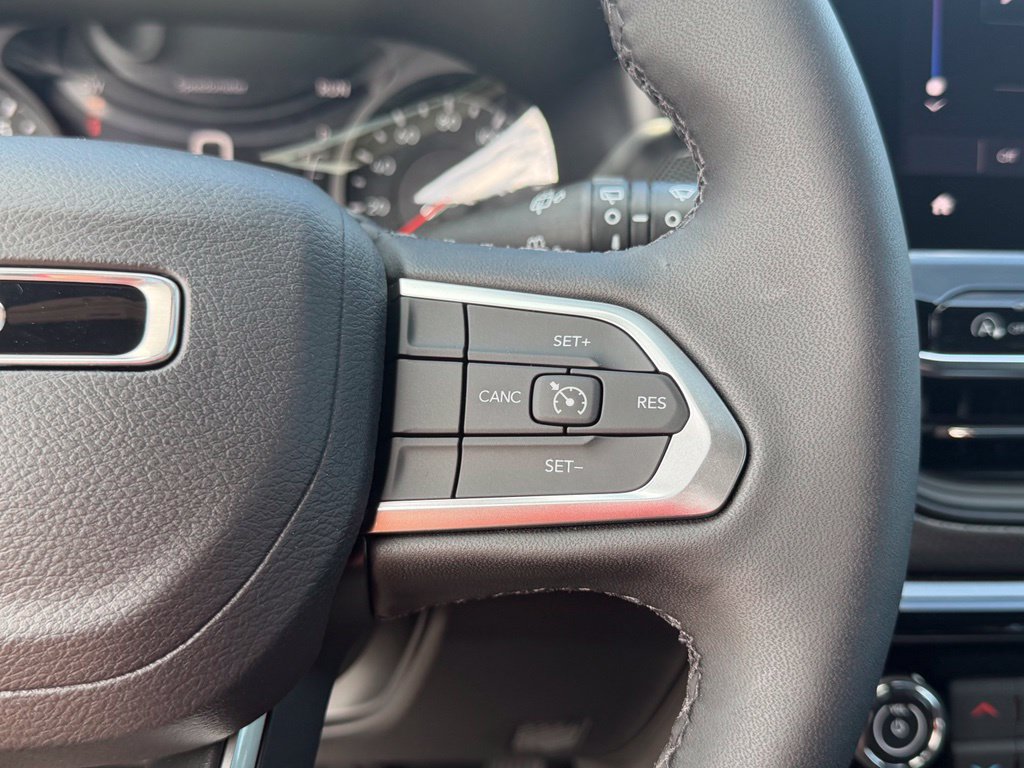 New 2026 Jeep Compass Latitude AWD/4WD image 19