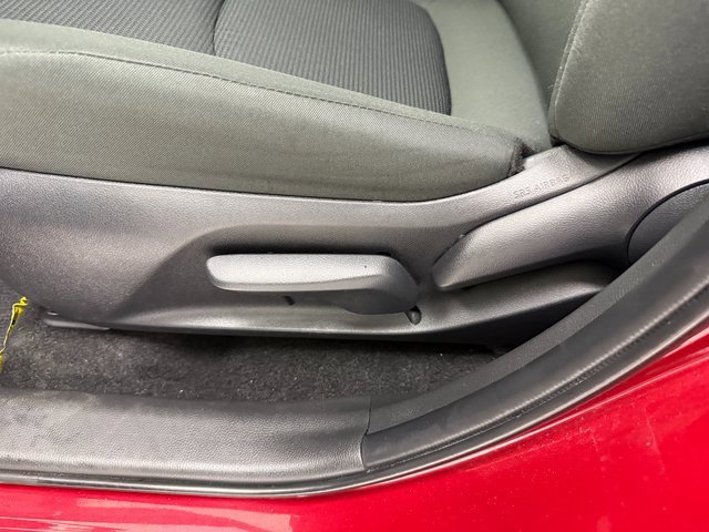 Used 2025 Toyota RAV4 LE image 27