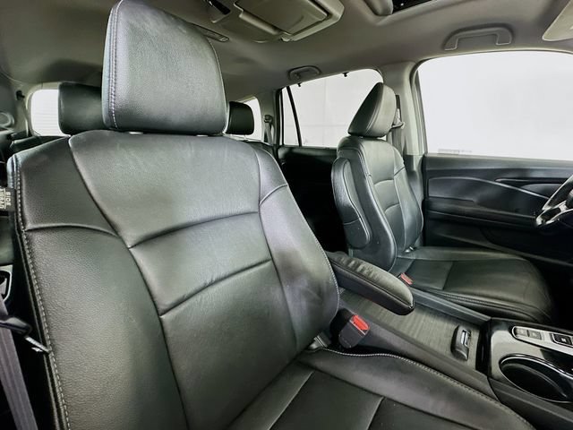 Used 2021 Honda Pilot Touring image 35